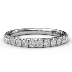 Women Fana Matching Band to Diamond Solitaire Engagement Ring