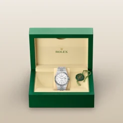 rolex  Land-Dweller 40 Oyster, 40 mm, Oystersteel and white gold M127334-0001